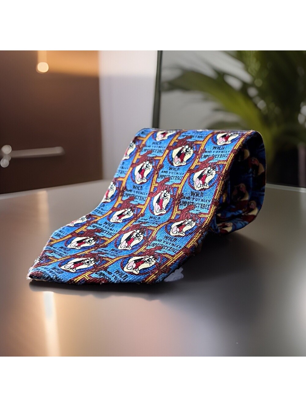 1999 Looney Tunes Taz Necktie Tasmanian Devil Wild Cartoon Character Tie
